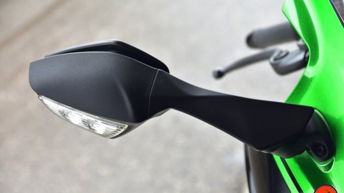 2018 Kawasaki Ninja H2SXSE mirror.
