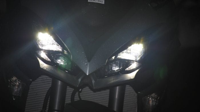 2018 Kawasaki Ninja 1000 ABS headlights on at night
