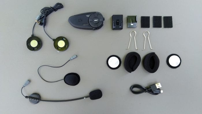 EJEAS Quick 20 Bluetooth Helmet System retail box contents