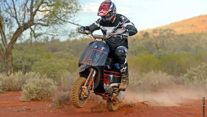 vespa racing in mexican 1000