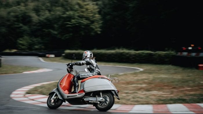 kumpan electric scooter