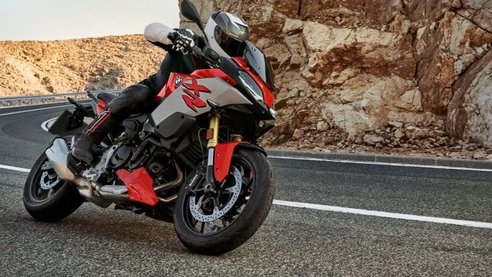 2021 BMW F 900 XR