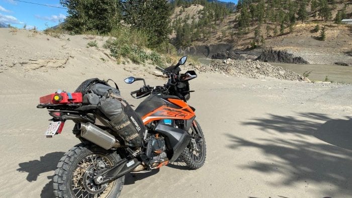 A KTM 790 adventure outfitted with Mosko Moto Reckless 80 v3.0 Revolver luggage.