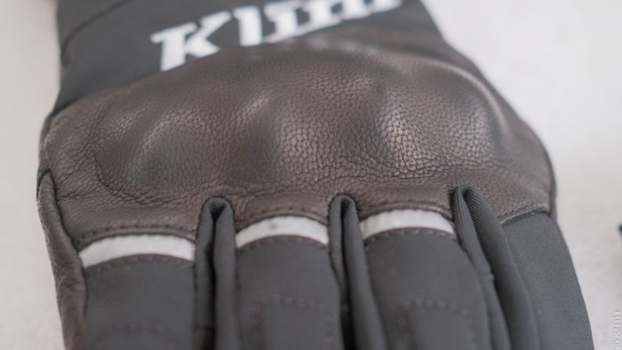 Top knuckle protection on the Klim Hardanger gloves