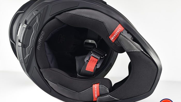 The Ruroc Atlas 3.0 helmet neckroll opening is narrow
