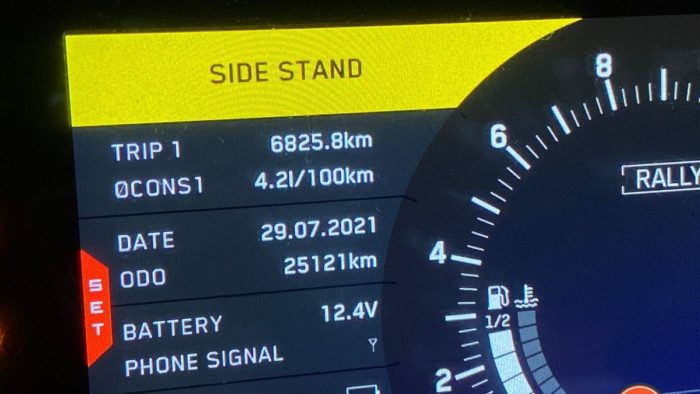 Trip meter reading on KTM 790 Adventure after rear Bridgestone AX41 tire wore out