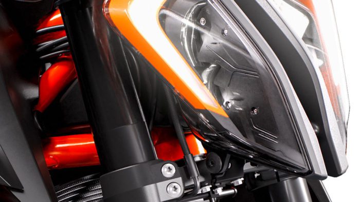 A view of the headlights on the all-new 2022 KTM Super Duke R EVO