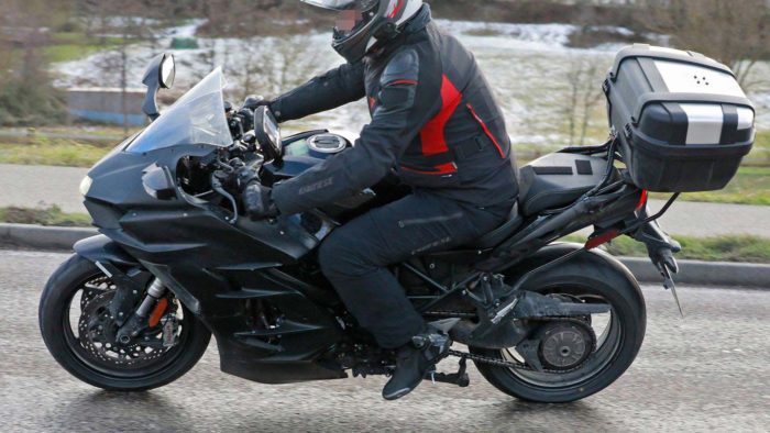 A view of the new patent from Kawasaki and Bosch regarding the embedded radar system that will now have front and rear facing cameras for blind spot detection