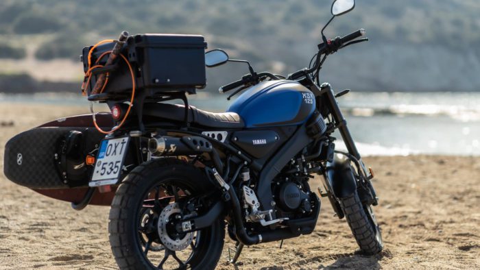 A side view of the Yamaha XZR125 motorcycle