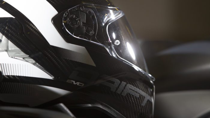 A view of the new Caberg Drift Evo Carbon Sonic (available also in fibreglass), which has joined this year's lineup from the Italian manufacturer Caberg