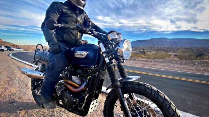 Ruroc Atlas 4.0 Helmet worn by author riding Triumph Scrambler